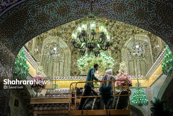 گزارش تصویری | آیین سنتی تعویض پوش ضریح مطهر امام رضا (ع)