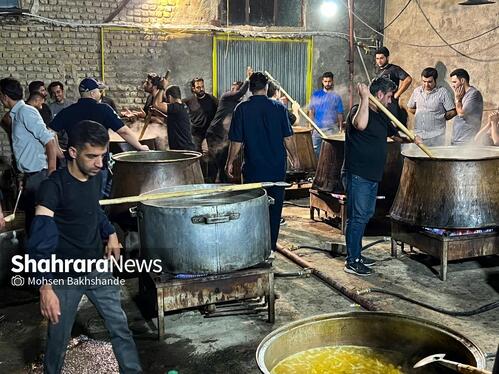 گزارش تصویری | توزیع شله نذری همزمان با شهادت امام حسن عسکری(ع) در مشهد
