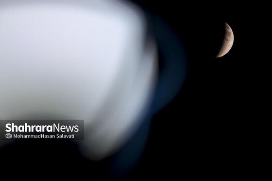 تصاویری از «ماه خونین» در آسمان مشهد