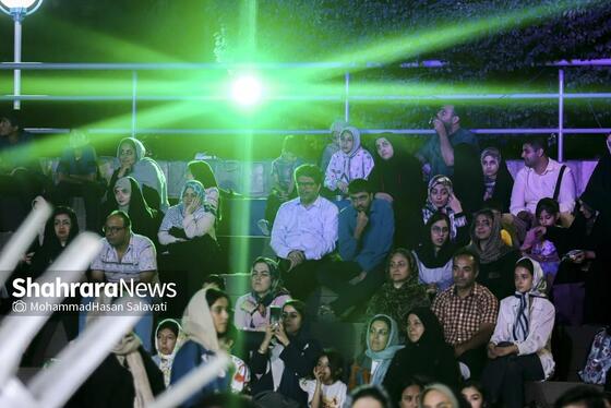 گزارش تصویری | ویژه‌برنامه «رصد ماه سرخ» در بوستان کوهسنگی مشهد