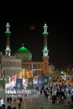 گزارش تصویری | ماه گرفتگی قرن - ایران