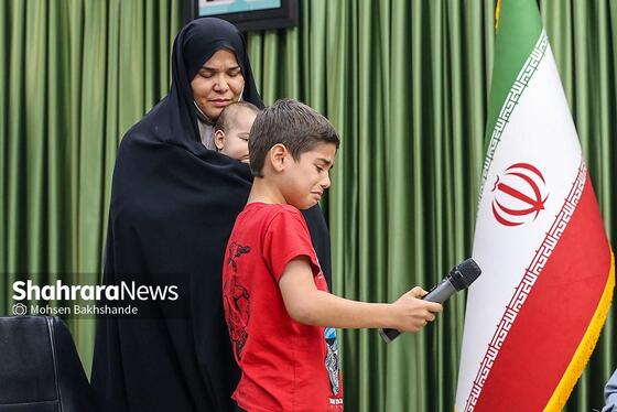 گزارش تصویری | دیدار آیت الله علم الهدی با خانواده شهدای هوافضای سپاه در جنگ ۱۲ روزه