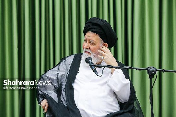گزارش تصویری | دیدار آیت الله علم الهدی با خانواده شهدای هوافضای سپاه در جنگ ۱۲ روزه