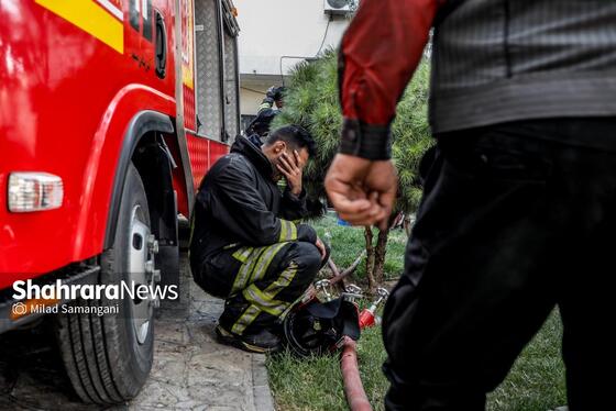 گزارش تصویری | حریق گسترده کارگاه مبل‌سازی در بزرگراه بابانظر مشهد (۲۱ شهریور ۱۴۰۴)