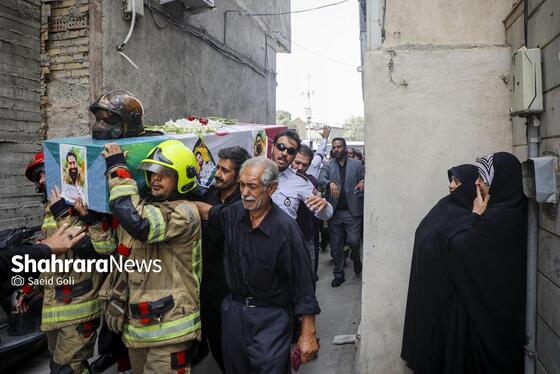 گزارش تصویری | مراسم تشییع پیکر آتش‌نشان فداکار «شهید رضا فخریان» در مشهد