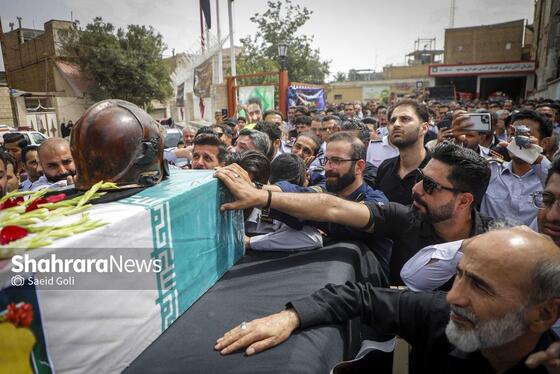 گزارش تصویری | مراسم تشییع پیکر آتش‌نشان فداکار «شهید رضا فخریان» در مشهد
