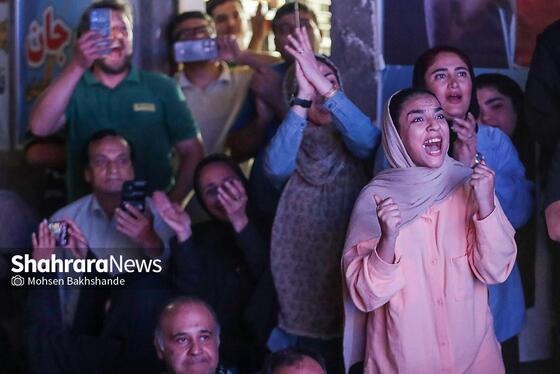 گزارش تصویری | تماشای مسابقه فینال کشتی احمد جوان در مشهد