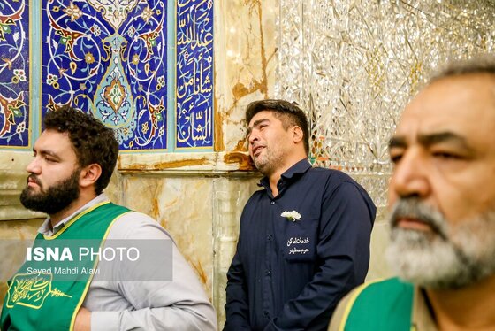 گزارش تصویری | گل آرایی ضریح حضرت معصومه (س) به مناسبت سالروز ورود ایشان به قم
