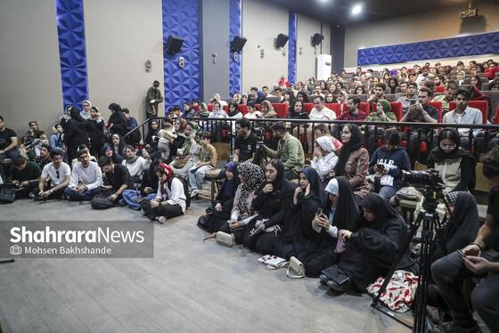 گزارش تصویری | آیین جشن امضای کتاب «نیست» اثر فاضل نظری در مشهد