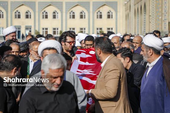 گزارش تصویری | تشییع پیکر مرحوم حجت الاسلام والمسلمین الهى خراسانى در حرم مطهر رضوی