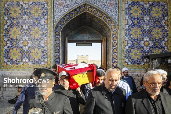 گزارش تصویری | تشییع پیکر مرحوم حجت الاسلام والمسلمین الهى خراسانى در حرم مطهر رضوی