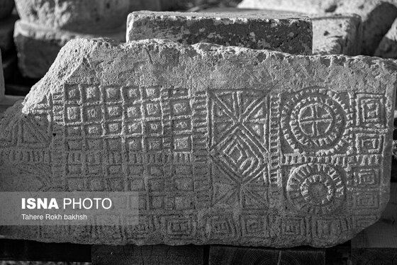 عکس‌های سیاه سفید از تخت جمشید