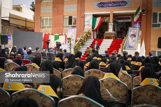گزارش تصویری | جشن ورود دانش آموزان پایه هفتم به دوره اول متوسطه