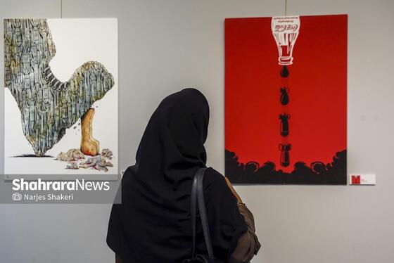 گزارش تصویری | نمایشگاه کاریکاتور «هولوساید»