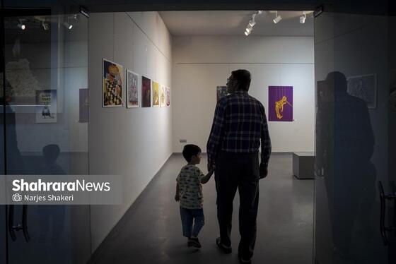 گزارش تصویری | نمایشگاه کاریکاتور «هولوساید»