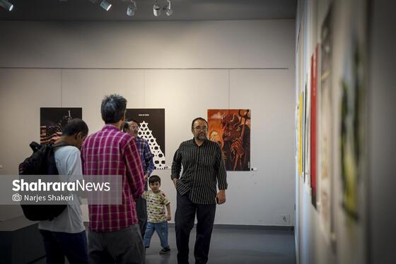 گزارش تصویری | نمایشگاه کاریکاتور «هولوساید»