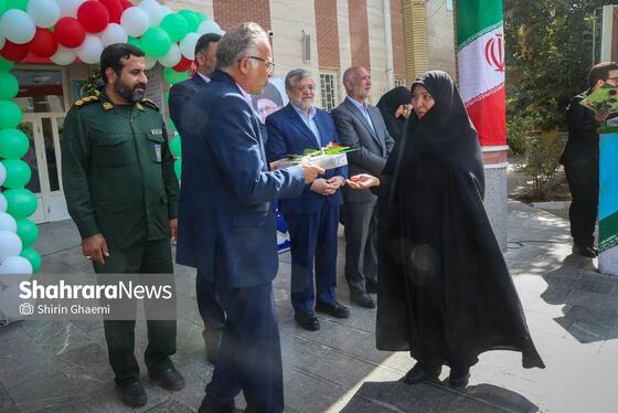 گزارش تصویری | مراسم آغازین سال تحصیلی در دبیرستان دخترانه ذبیح الله هوشیار