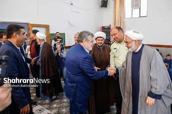 گزارش تصویری | مراسم زنگ نماز در دبیرستان دولتی حسن برزگر مشهد