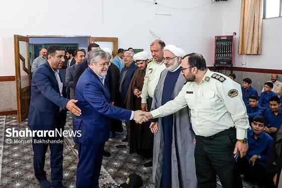 گزارش تصویری | مراسم زنگ نماز در دبیرستان دولتی حسن برزگر مشهد