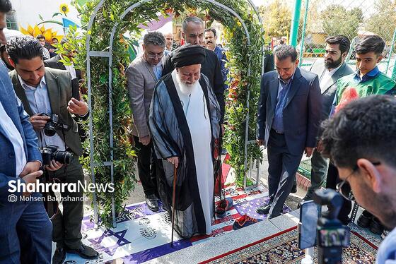 گزارش تصویری | مراسم زنگ نماز در دبیرستان دولتی حسن برزگر مشهد