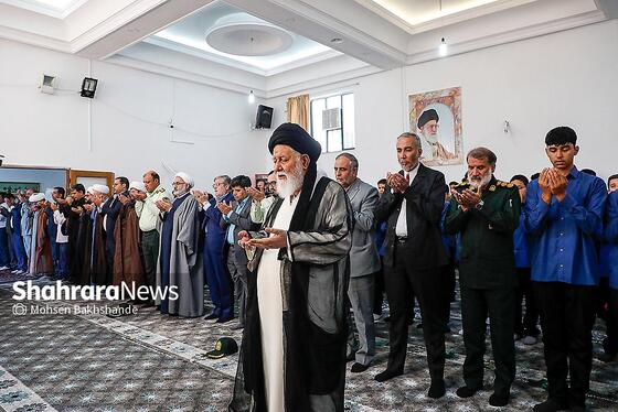 گزارش تصویری | مراسم زنگ نماز در دبیرستان دولتی حسن برزگر مشهد