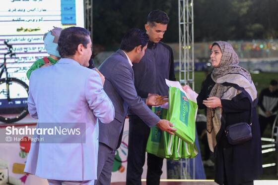 گزارش تصویری | چهارمین روز نمایشگاه و جشنواره خانواده ورزش در بوستان ملت مشهد