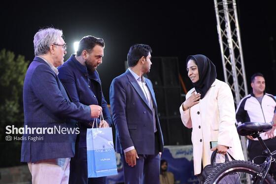 گزارش تصویری | روز پایانی نمایشگاه و جشنواره خانواده ورزش در بوستان ملت مشهد