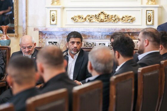 مراسم تجلیل از قهرمانان کشتی توسط رئیس جمهور برگزار شد + عکس