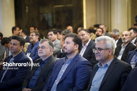 گزارش تصویری | نخستین همایش ملی «گردشگری و تحول پایدار» و آیین رونمایی و تحویل ۳۰ دستگاه خودروی سنگین ویژه خدمات شهری به شهرداری‌های خراسان رضوی