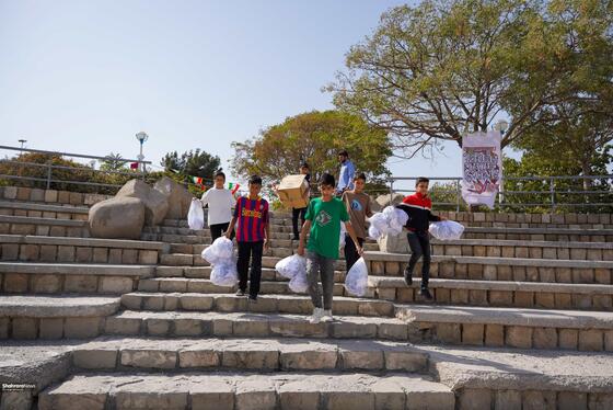 چیدمان چهار هزار درنای کاغذی در حمایت از کودکان غزه