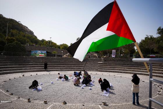 چیدمان چهار هزار درنای کاغذی در حمایت از کودکان غزه