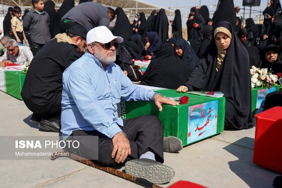 گزارش تصویری | ورود پیکرهای مطهر ۴۴ شهید تازه‌تفحص‌شده به کشور از مرز شلمچه (۱۳ مهر ۱۴۰۴)