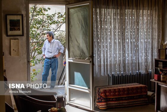 گزارش تصویری | دفتر کار احمد محمود در نارمک تهران