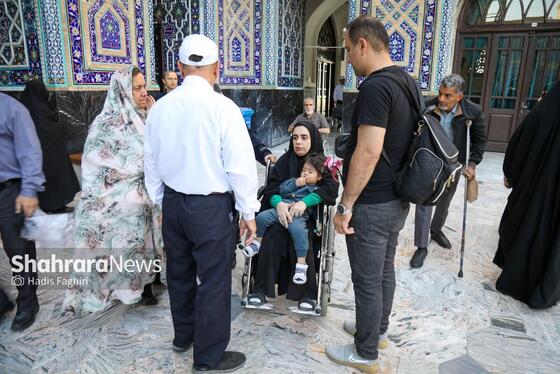 گزارش تصویری | مهمانان کوچک حرم رضوی