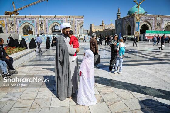 گزارش تصویری | مهمانان کوچک حرم رضوی