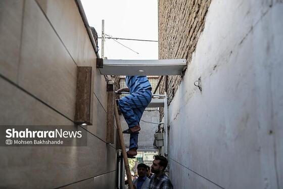 گزارش تصویری | بازسازی قتل مرد جوان به دست برادر همسرش در حوالی پایانه مسافربری مشهد