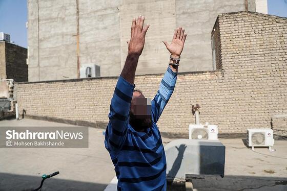 گزارش تصویری | بازسازی قتل مرد جوان به دست برادر همسرش در حوالی پایانه مسافربری مشهد