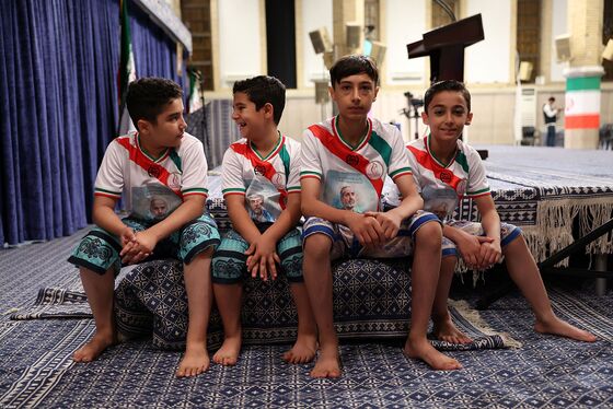 عکس‌هایی از دیدار مدال‌آوران ورزشی و علمی با رهبر انقلاب (۲۸ مهرماه ۱۴۰۴)