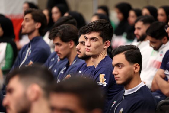 عکس‌هایی از دیدار مدال‌آوران ورزشی و علمی با رهبر انقلاب (۲۸ مهرماه ۱۴۰۴)