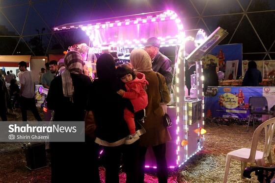 گزارش تصویری | روز اول چهارمین جشنواره طعم و رنگ پاییز در باغ مشهد