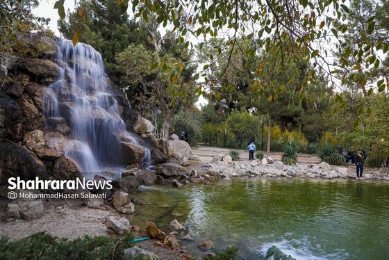 گزارش تصویری | طعم و رنگ پاییز در باغ مشهد