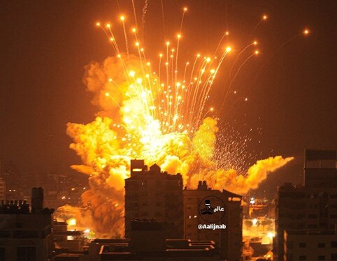 حملات شدید اسرائیل به نوار غزه + فیلم و تصاویر (۶ آبان ۱۴۰۴)