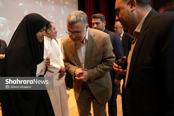 گزارش تصویری | همایش ملی تقدیر از بهورزان، مراقبان سلامت و مربیان بهورزی در مشهد