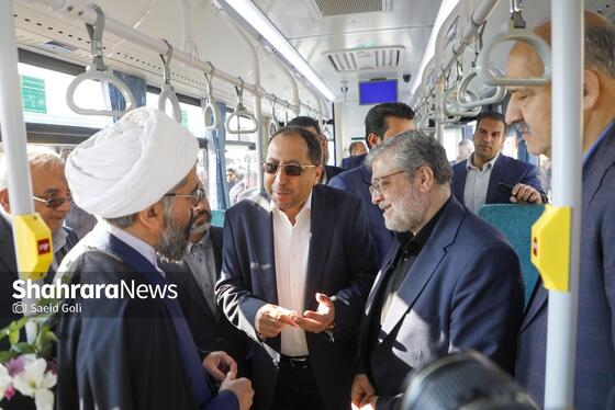 گزارش تصویری | مراسم رونمایی از ۳۰ دستگاه اتوبوس شهری در مشهد