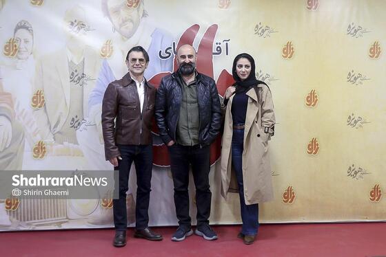 گزارش تصویری | اکران مردمی فیلم سینمایی «آقای زالو» با حضور عوامل در مشهد