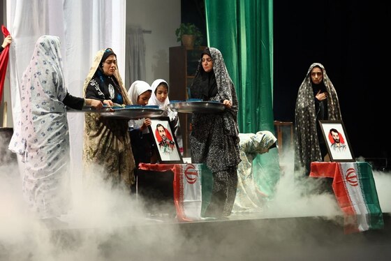 «رویداد ملی قهرمان» | پاسداشت نقش‌آفرینی بانوان قهرمان ایرانی با انتشار تقریظ‌های رهبر انقلاب بر سه کتاب + فیلم