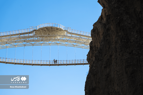 گزارش تصویری | پل معلق «ورگه‌سران»، نوآوری ایرانی در ارتفاع ۱۰۰ متری