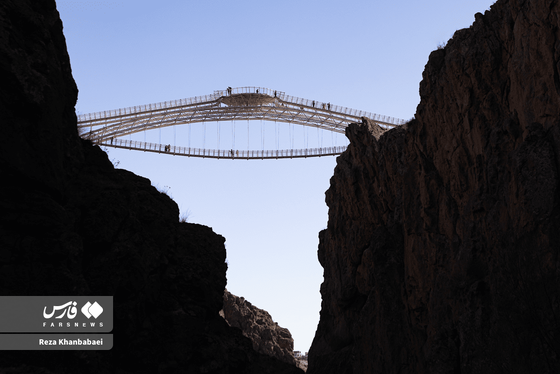 گزارش تصویری | پل معلق «ورگه‌سران»، نوآوری ایرانی در ارتفاع ۱۰۰ متری
