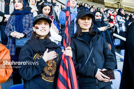گزارش تصویری | تماشاگران بانو در ورزشگاه امام رضا علیه السلام