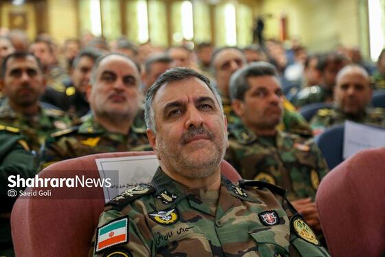 گزارش تصویری | مراسم تکریم و معارفه فرمانده ارشد نظامی ارتش در شمال شرق کشور و قرارگاه منطقه‌ای شمال شرق نزاجا (۱۱ آذر ۱۴۰۴)